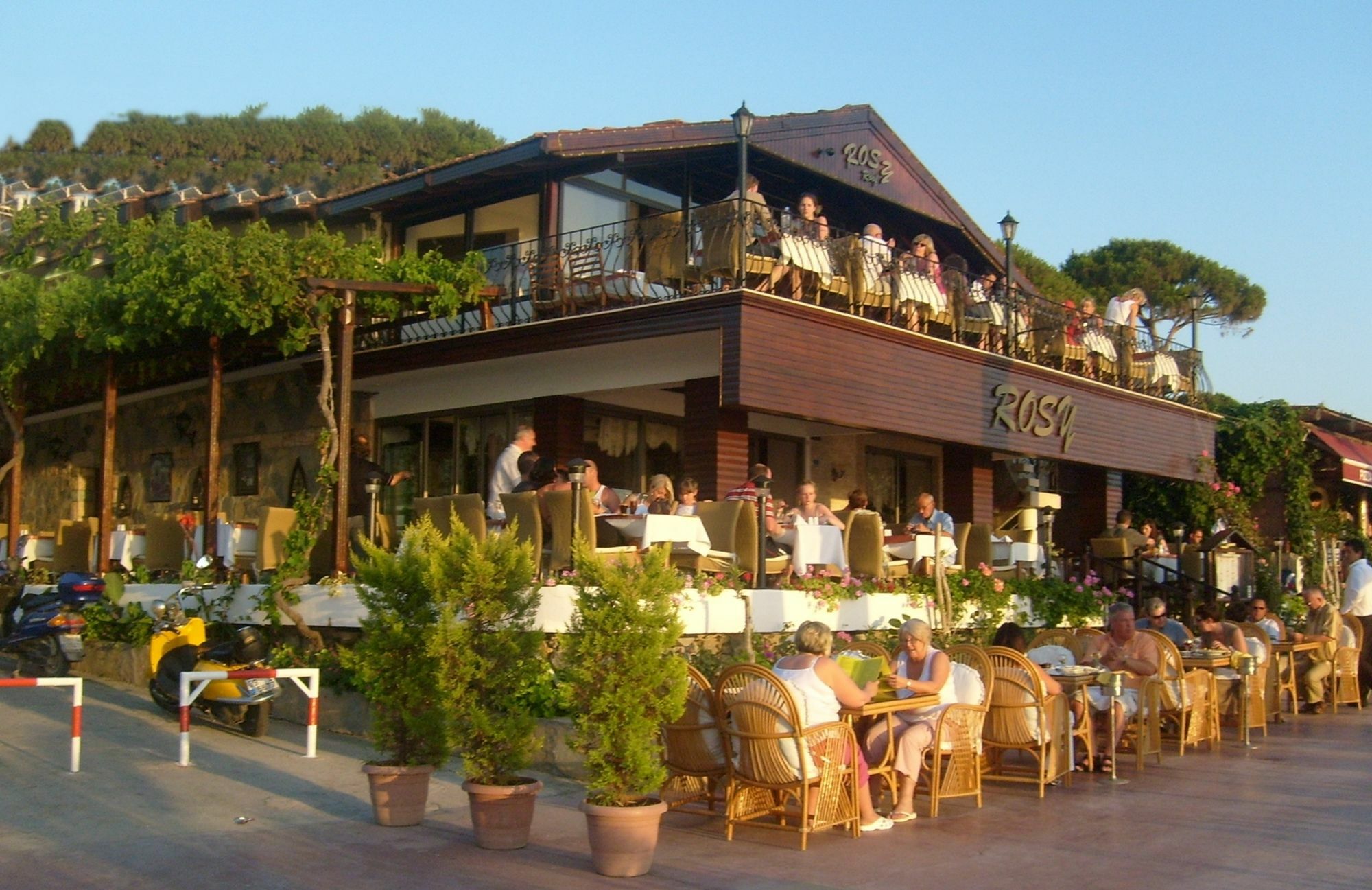 Rosy Hotel Kusadasi Exterior photo